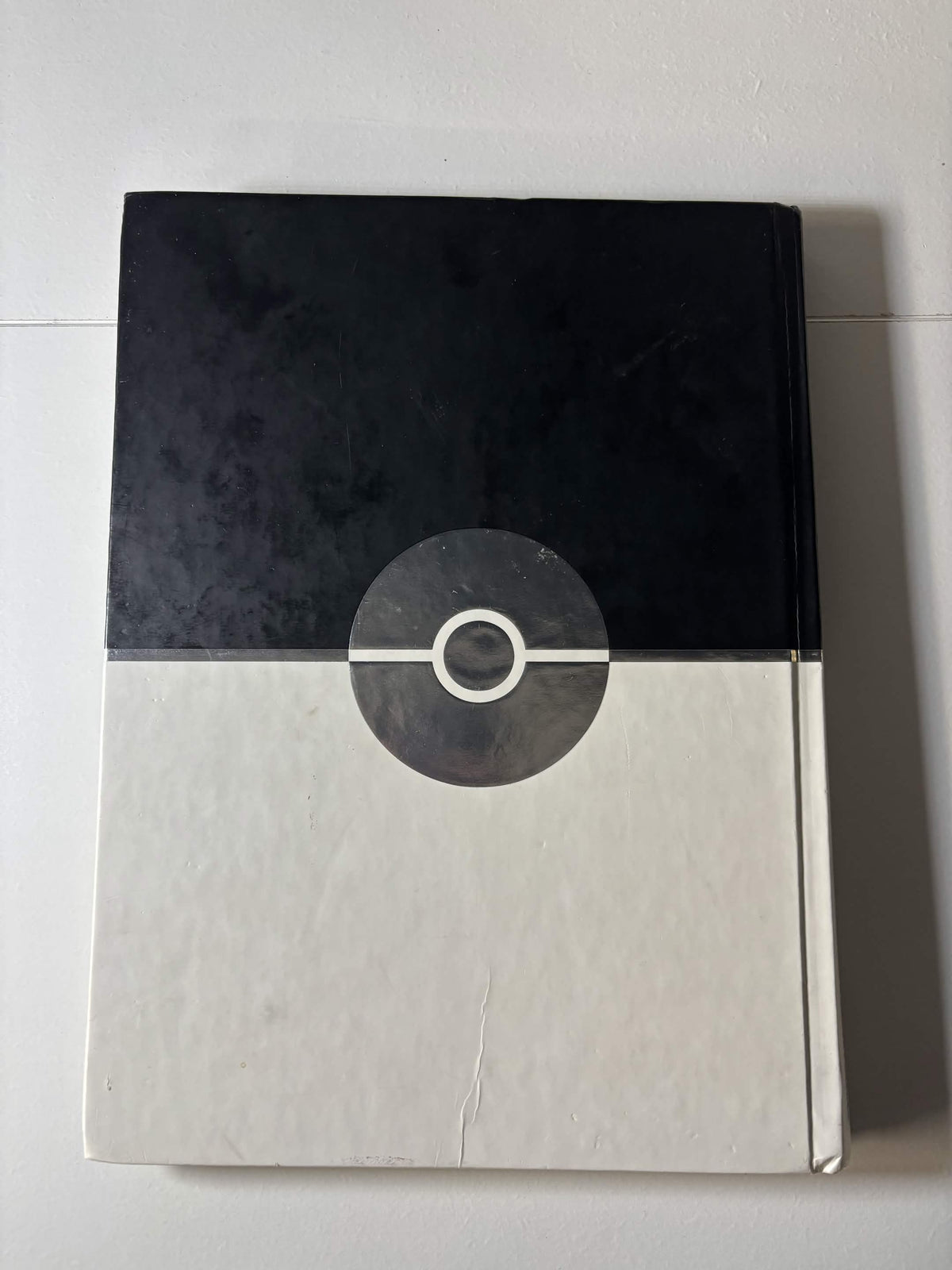 Pokemon Black & White Version Guide Book [Collector's Edition, No Lenticular Cover or Poster]