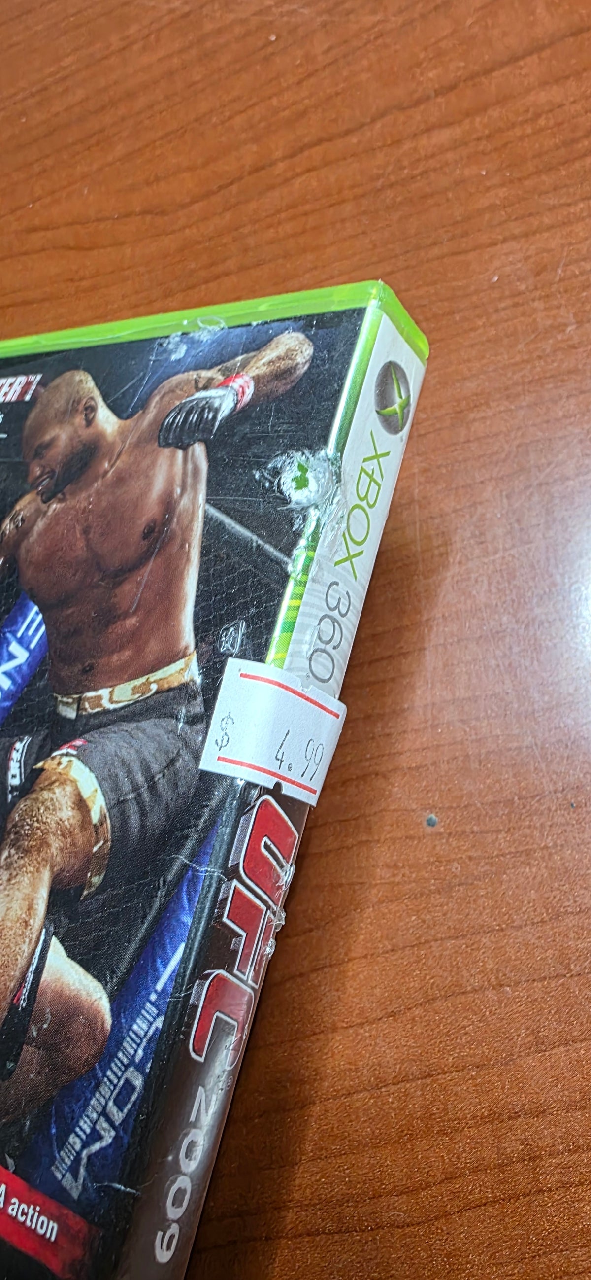 UFC 2009 Undisputed (Xbox 360)(damaged)