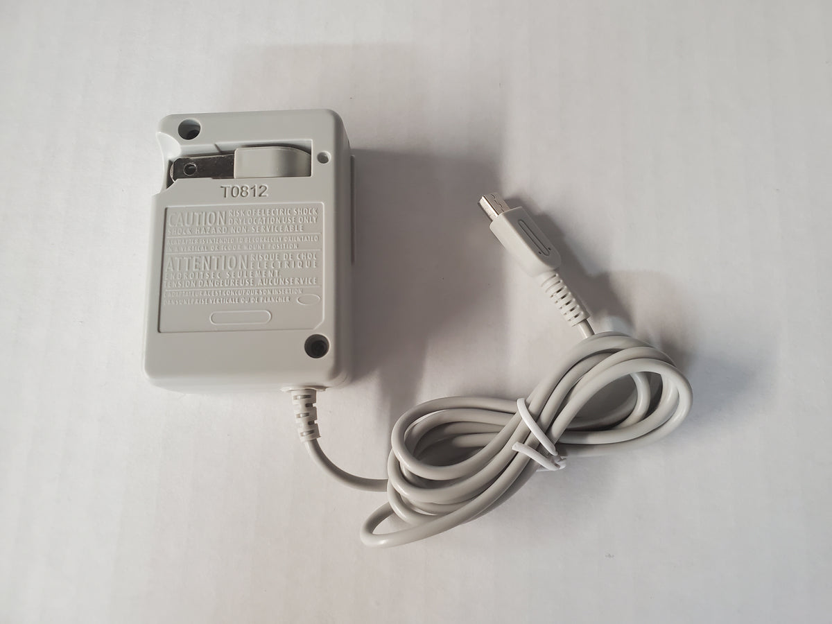 Nintendo DSi XL Bronze [With Charger] (DSi)