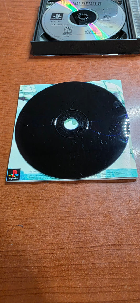 Final Fantasy VII (Complete in Box) (Playstation)