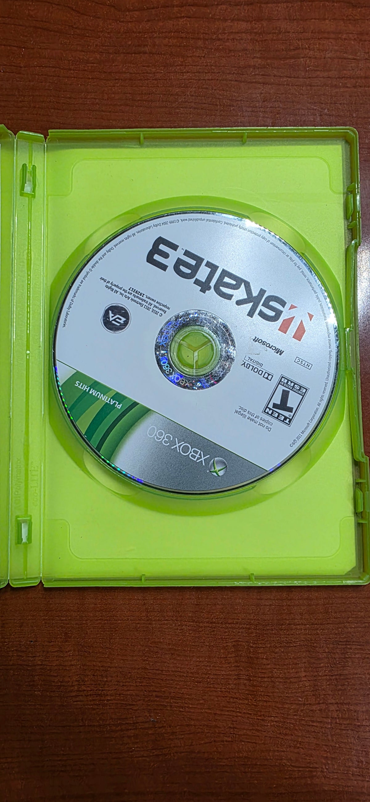 Skate 3 Platinum Hits (Xbox 360) (Damaged)